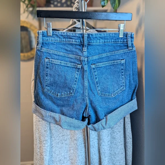 Free Assembly Rolled Cuff High Waist Denim Shorts - Picture 5 of 9